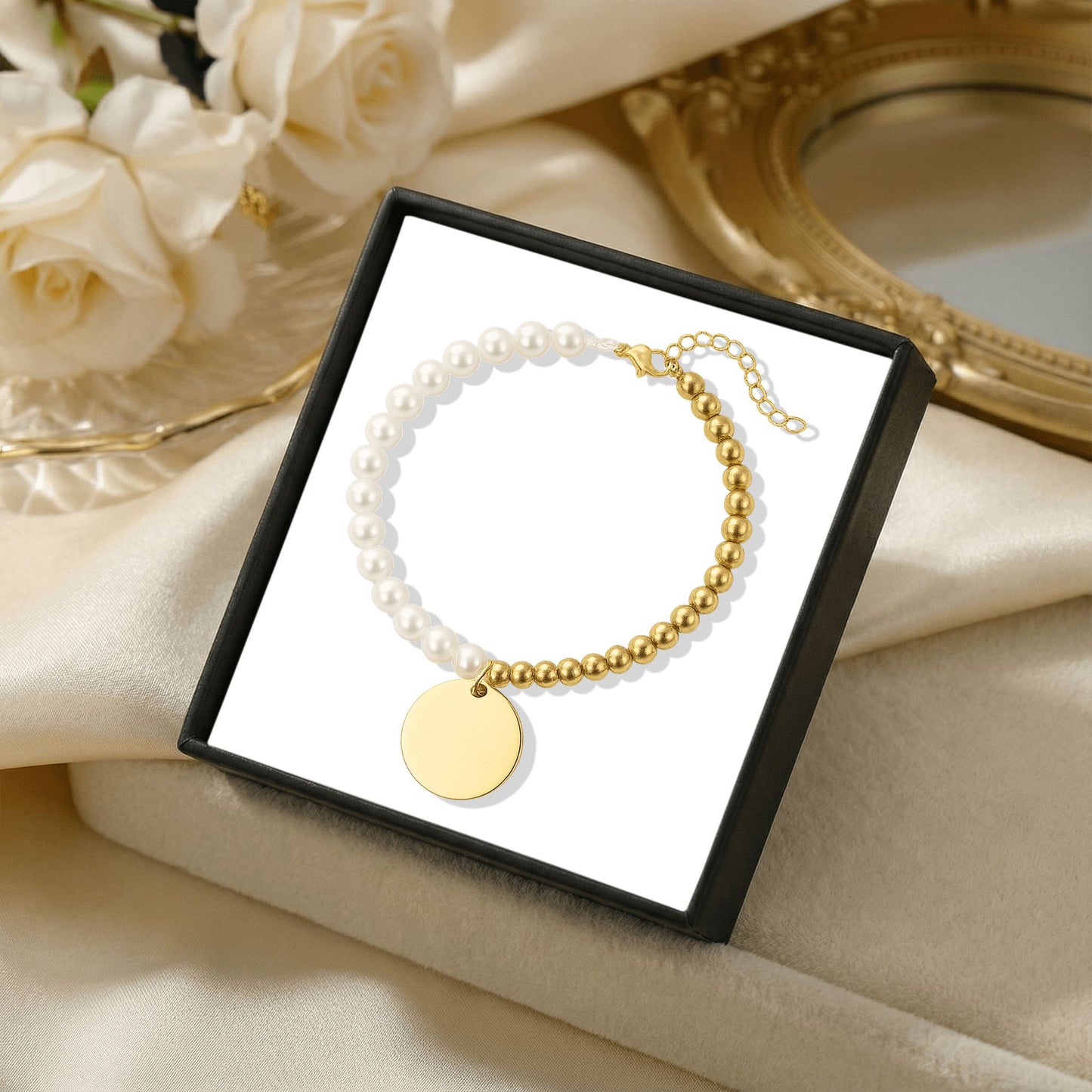 Pisces Premium Pearl & Gold Coin Bracelet: Mother of Pearl