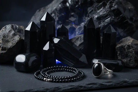 Onyx Stone: Complete Guide to the Crystal of Protection & Strength Nicole's ritual universe
