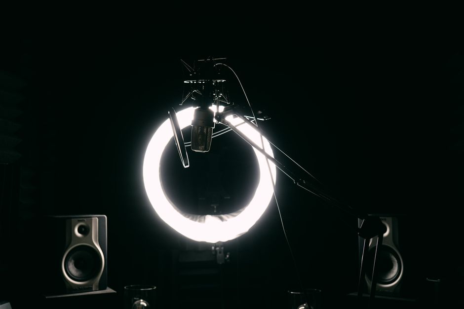 Threshold Magic Audio Quality Guide: What to Look for in Liminal Space Sound Tools