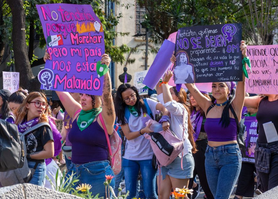 When Women Carry the Saint: Gender, Authority, and the Politics of Mexican Folk Catholicism