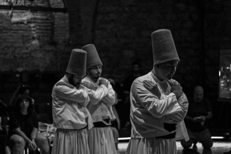 Lucid Dreaming and the Tension Between Folk Practice and Formal Tradition