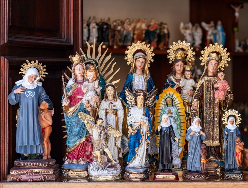 When Does a Saint Become a Spirit? The Strange Kinship Between Mexican Folk Catholicism and Afro-Caribbean Religions