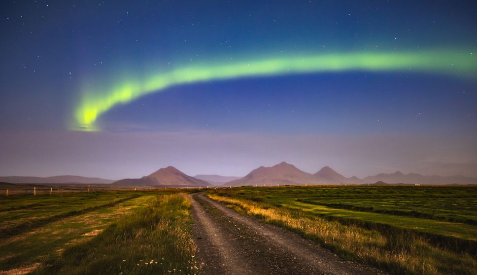 How Sacred Landscapes Shaped Nordic Folk Magic Before Written Spells