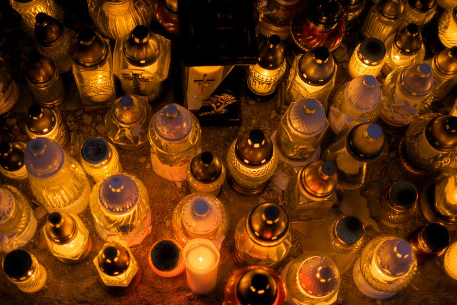 Did Gnosticism Reject Ancestors? Remembrance and the Dead in Gnostic Thought