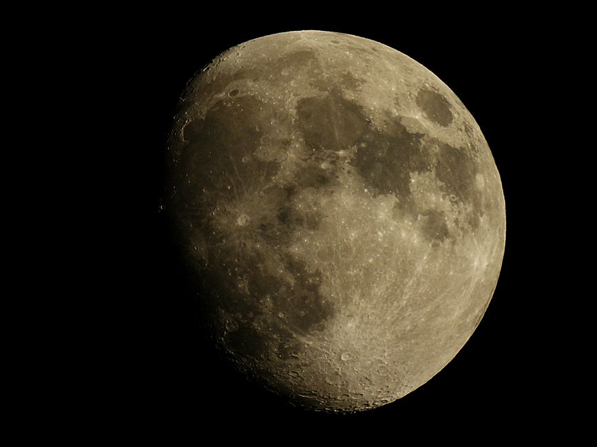 Lunar Phases and Sleep: What Modern Research Suggests