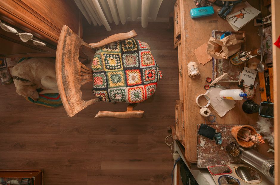 Can a Cluttered Meditation Corner Make You Less Consistent?