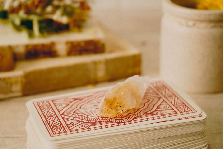 When Benedicaria Becomes Metaphysical: What New Age Readings Get Wrong About the Sicilian Healing Tradition