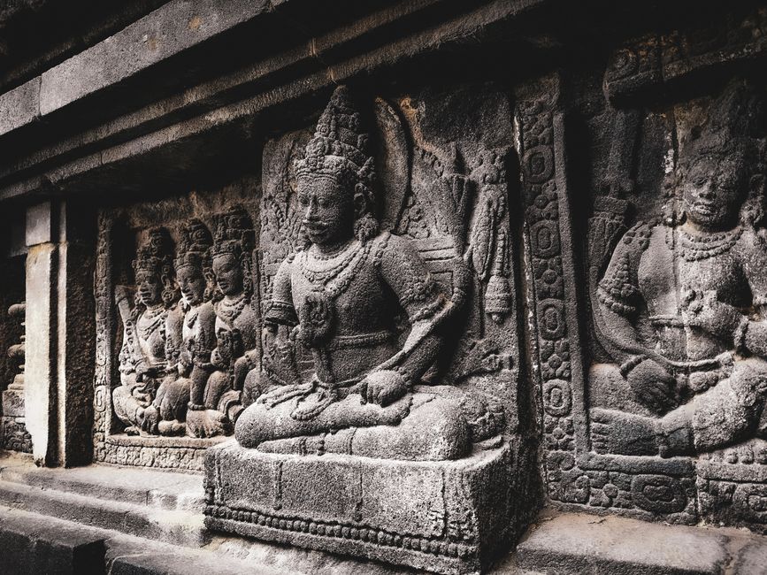 The Historical Origins of the Kaula Path: Tantra's Radical Embrace of the World as Sacred