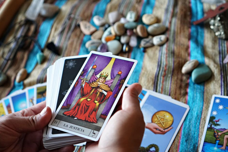 How Can I Use the Decanates of the Minor Arcana to Refine My Tarot Readings for Specific Life Areas?