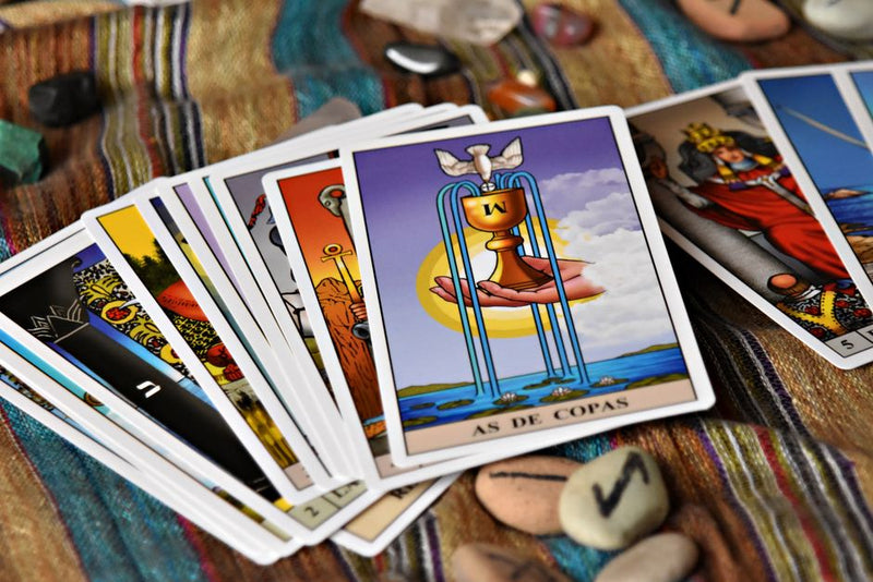The Ultimate Guide to Choosing the Best Tarot Deck for Beginners: Must-Have Tools for Divination