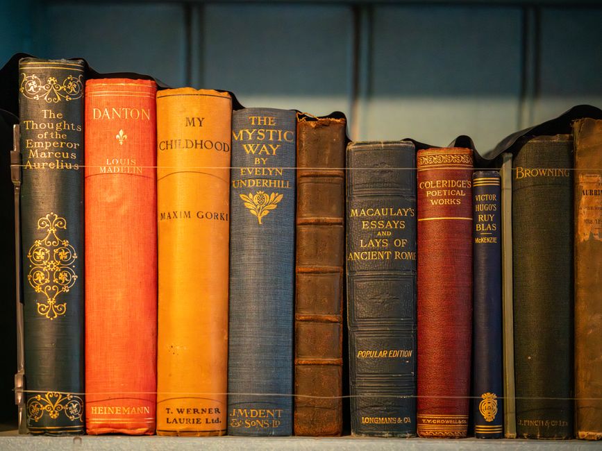 The Book of Shadows as Living Philosophy: From Recipe Collection to Reflective Practice