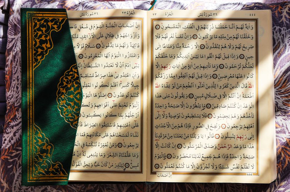 Why Bibliomancy Gets Blamed on the Wrong Verses: Text Selection and Source Criticism