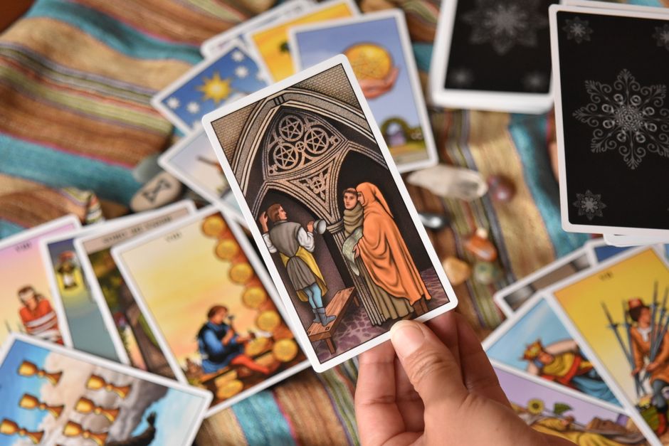 The Philosophical Dimension of Tasseography: Reading the Unseen Patterns of Fate