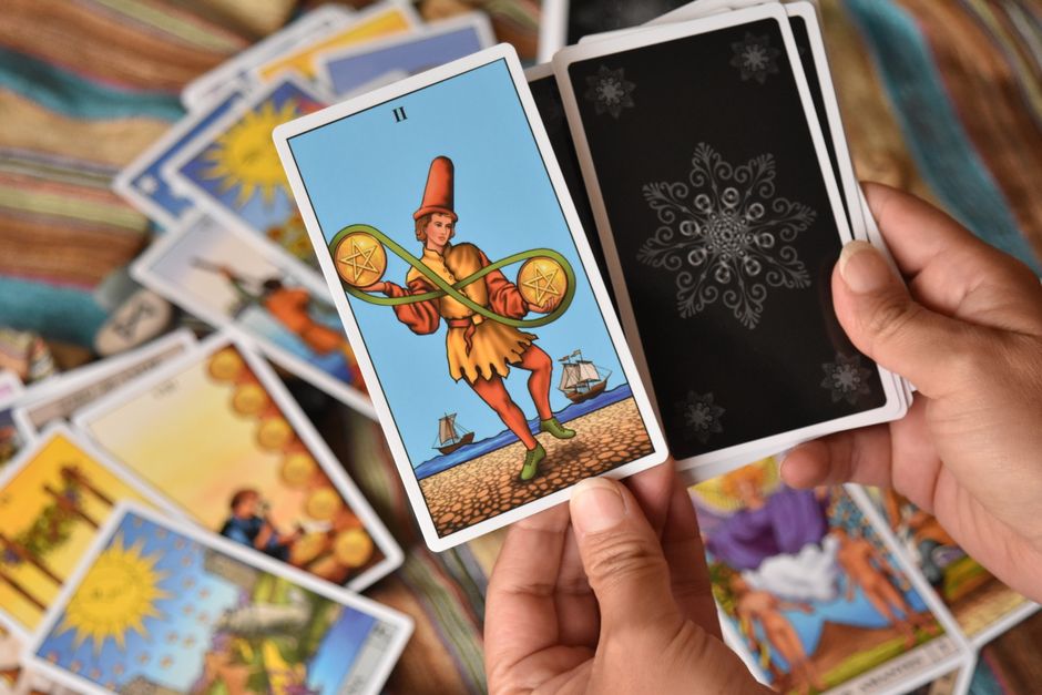 How to Tell When Your Tarot Routine Needs a Reset (Without Rebuilding Everything)