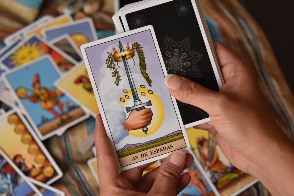 Why Tarot Readings Need a Beginning, Middle, and End