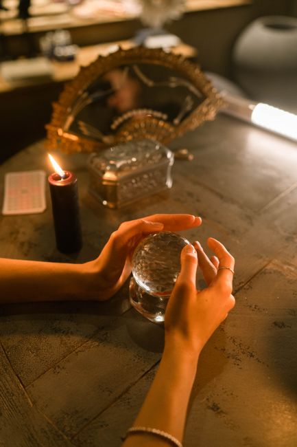 The Beginner's Guide to Divination: How to Read Subtle Energies