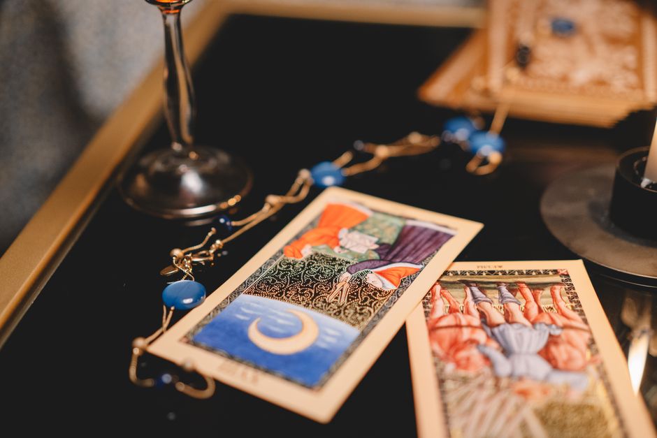 When a Cup Is Not a Fortune: Reading Tasseography as Symbolic Reflection