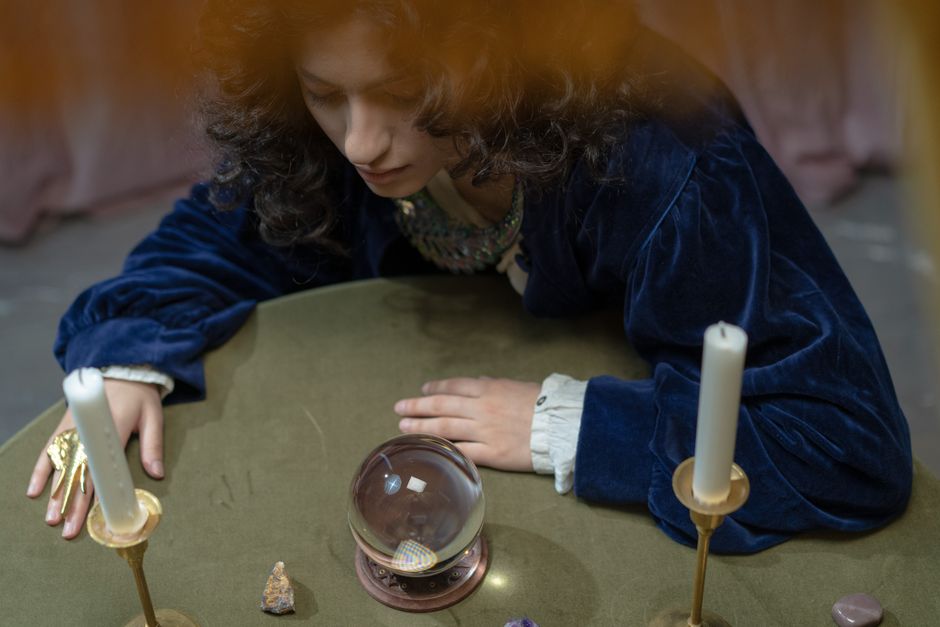 When Divination Becomes Avoidance: How to Tell Insight From Indecision