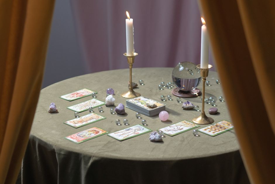 Ancient Crystal Grid Wisdom: Timeless Patterns for Modern Intentions
