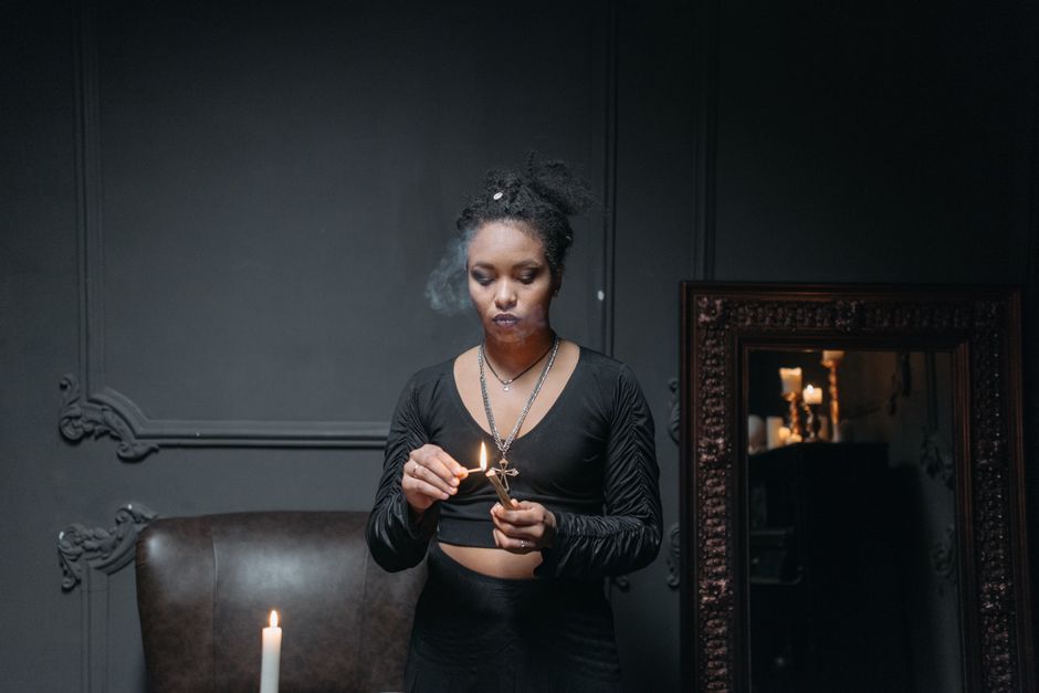 Keeping a Dark Feminine Practice Alive When Your Week Has No Room in It