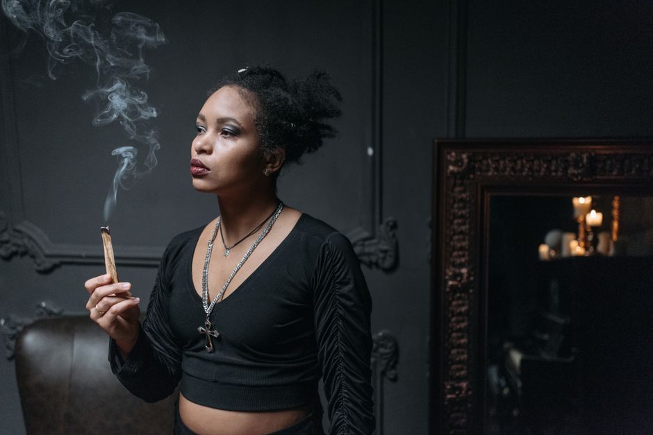 How to Choose a Dark Feminine Spiritual Practice: Workbook, Audio, or Ritual Kit