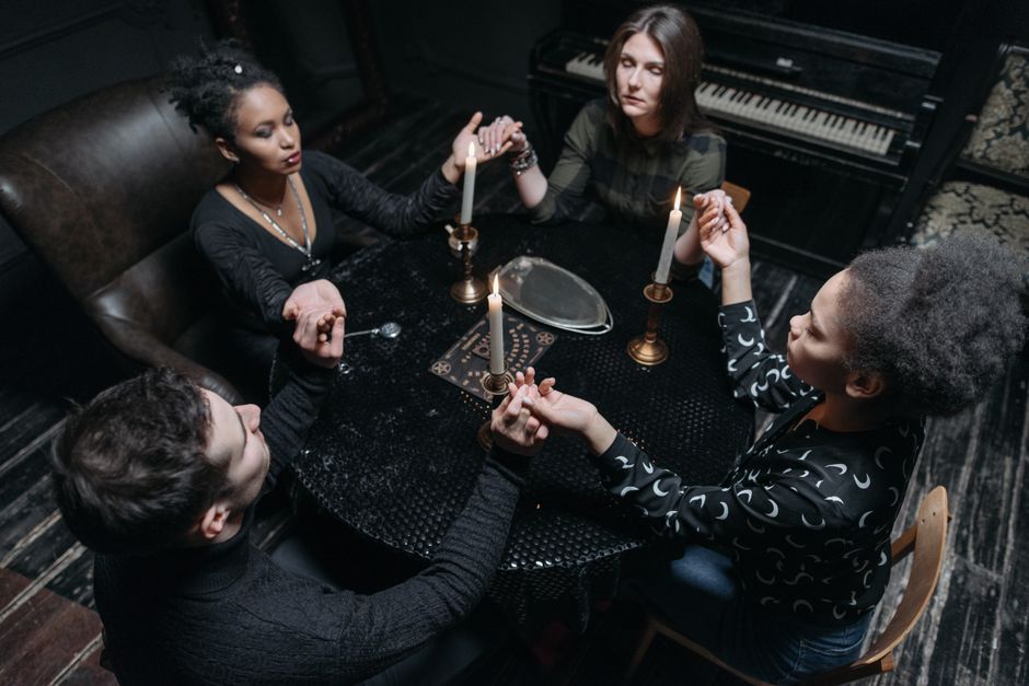Cross-Cultural Threads: How Divination Mirrors Human Consciousness Across Traditions