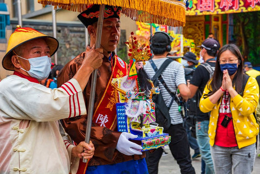 How Daoist Ritual Absorbed Local Gods: A Story of Adaptation