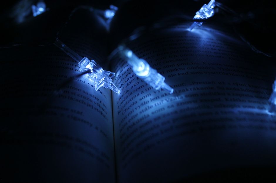 The Science of Bibliomancy: How Random Book Passages Can Illuminate Your Inner World