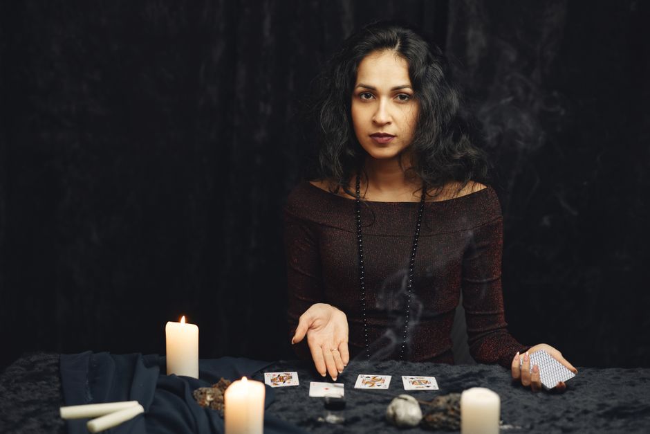 The Ultimate Guide to Choosing the Best Tarot Tools for Deeper Spiritual Insights