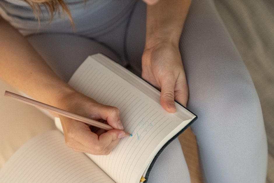 Dream Journaling on the Road: How to Keep a Nightly Practice Without Losing It in Transit