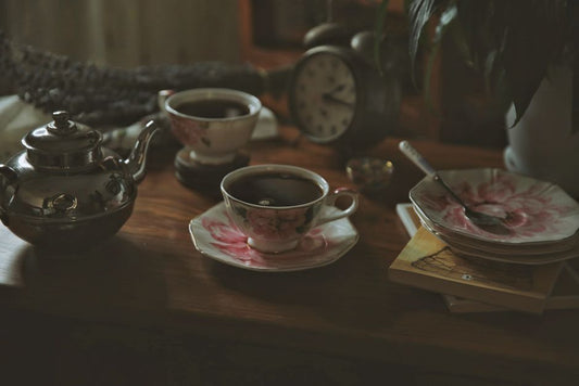 The Best Tasseography Cups and Saucers: A Buyer's Comparison Guide