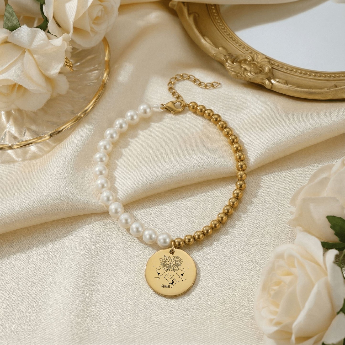 Gemini Premium Pearl & Gold Coin Bracelet: Mother of Pearl